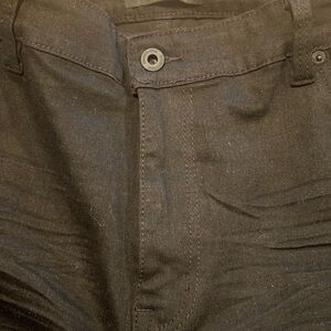 Kenneth Cole Men's Slim Fit and taper Fit Jeans  5-Pocket Jeans in Black